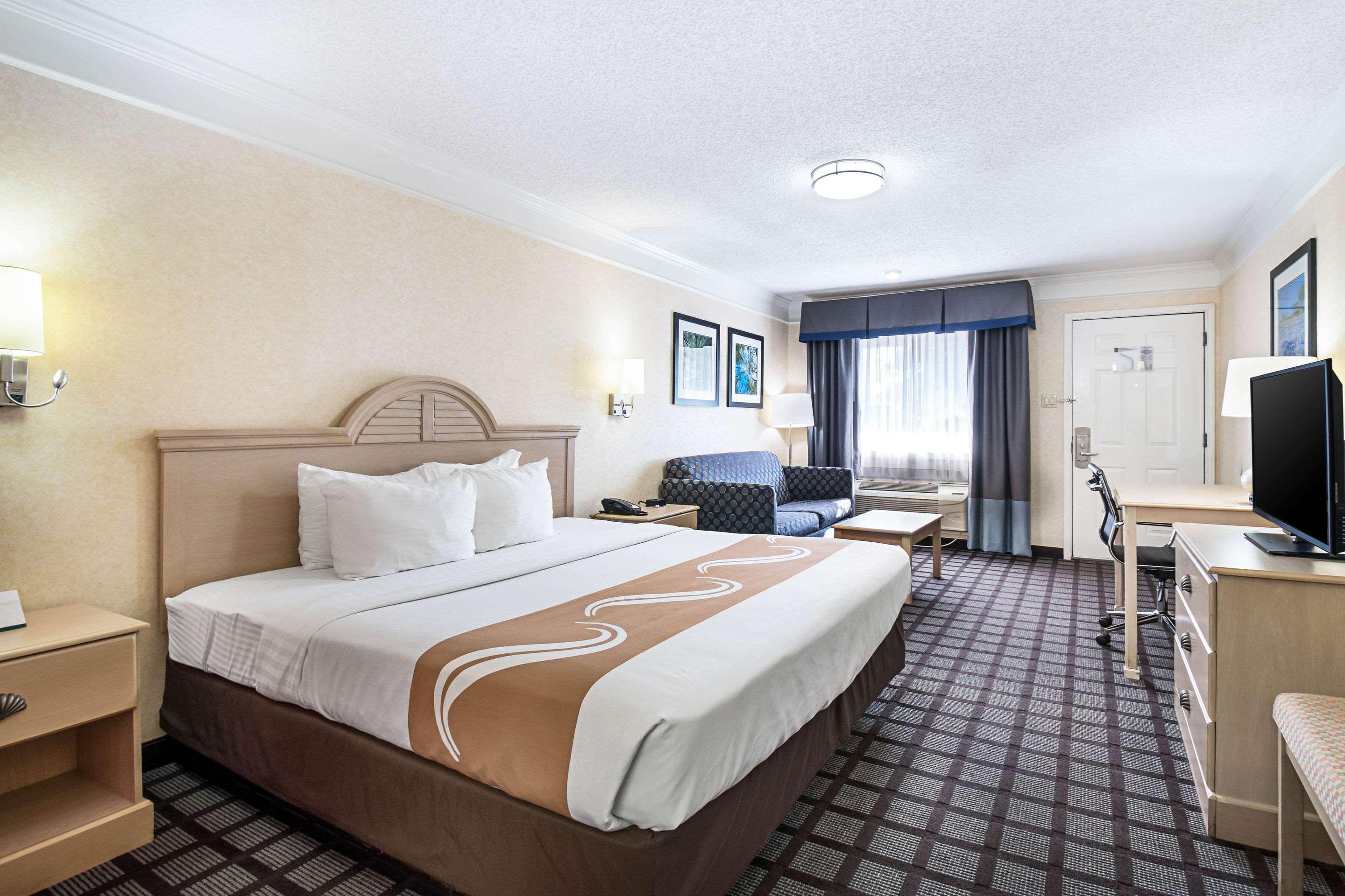 Quality Inn Near Lake Марбл-Фолс Экстерьер фото