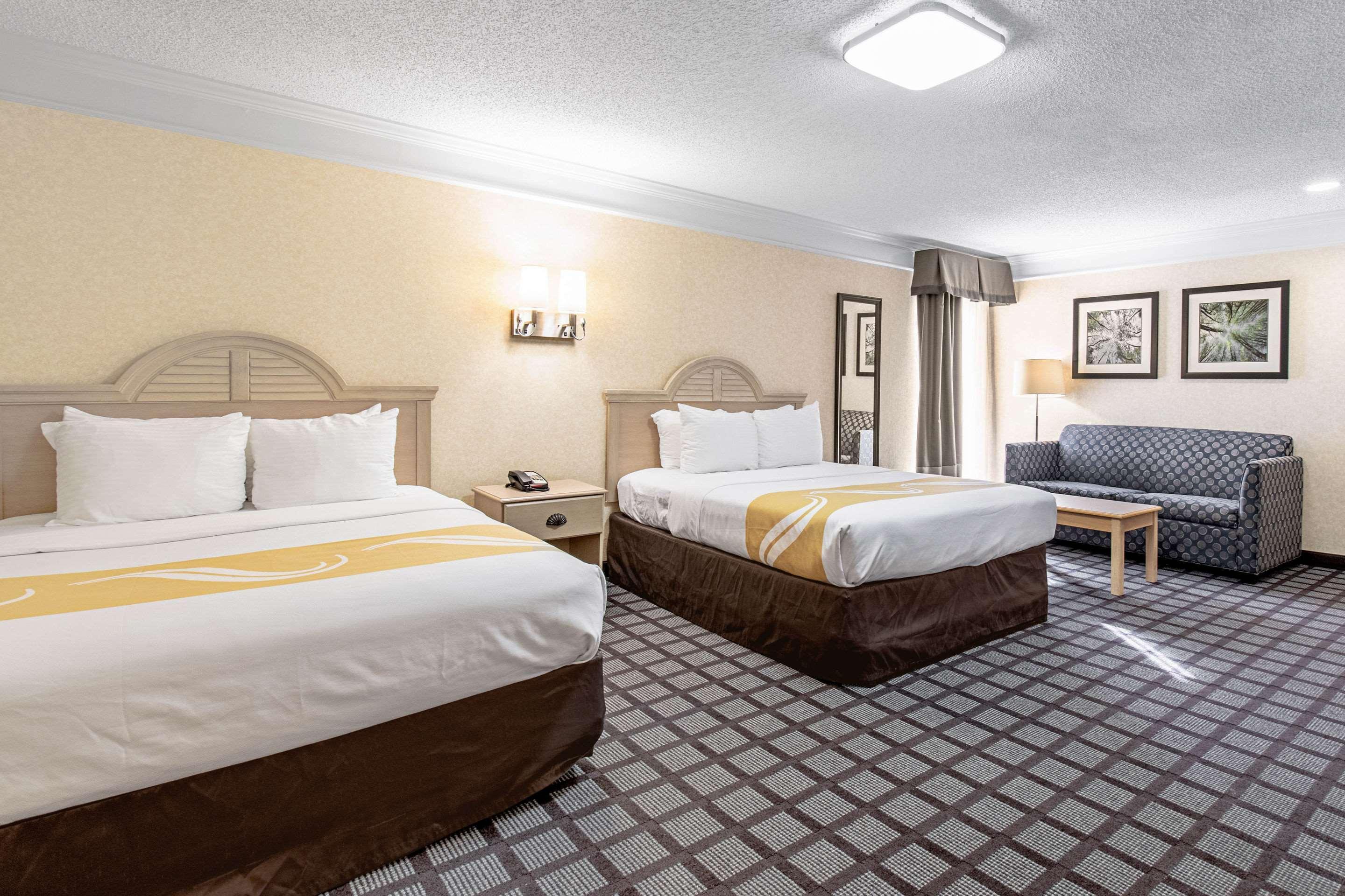 Quality Inn Near Lake Марбл-Фолс Экстерьер фото