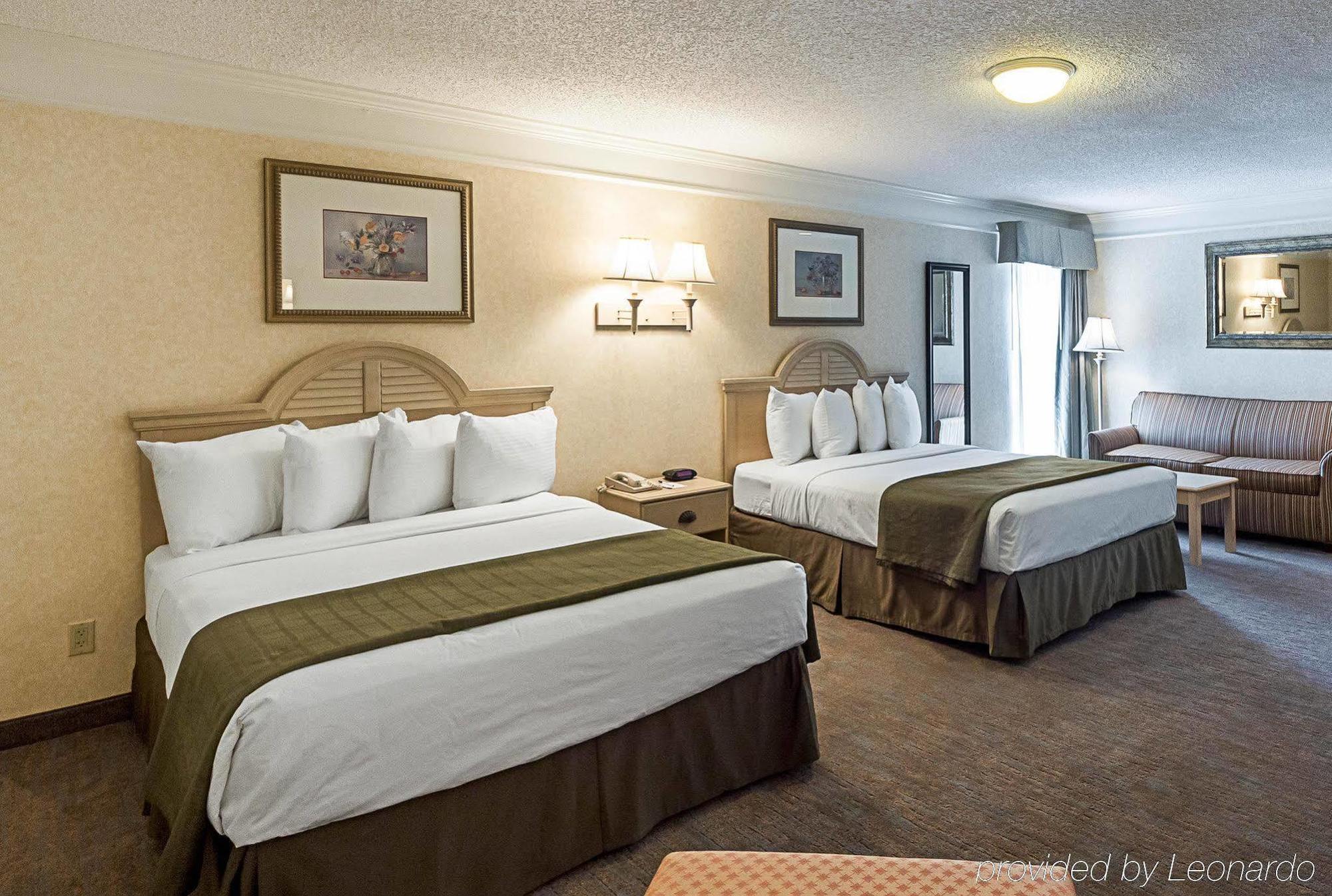 Quality Inn Near Lake Марбл-Фолс Экстерьер фото
